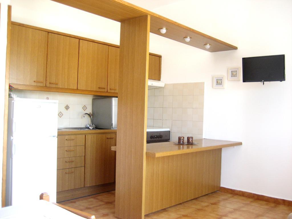Corina Apartments Sitia  Zimmer foto